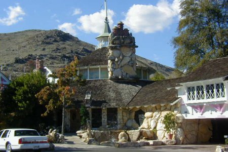 7 интересных фактов об отеле «Madonna Inn», Калифорния
