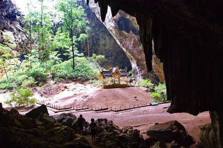 Пещера Wat Cha Am