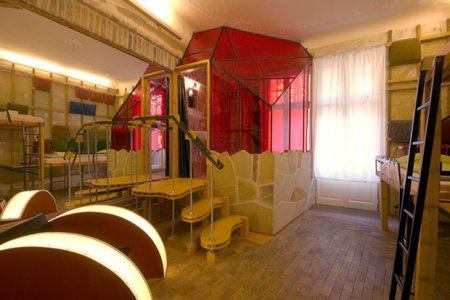 7 интересных фактов об отеле «Propeller Island», Берлин