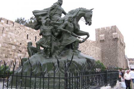 Памятник Салах ад-Дину