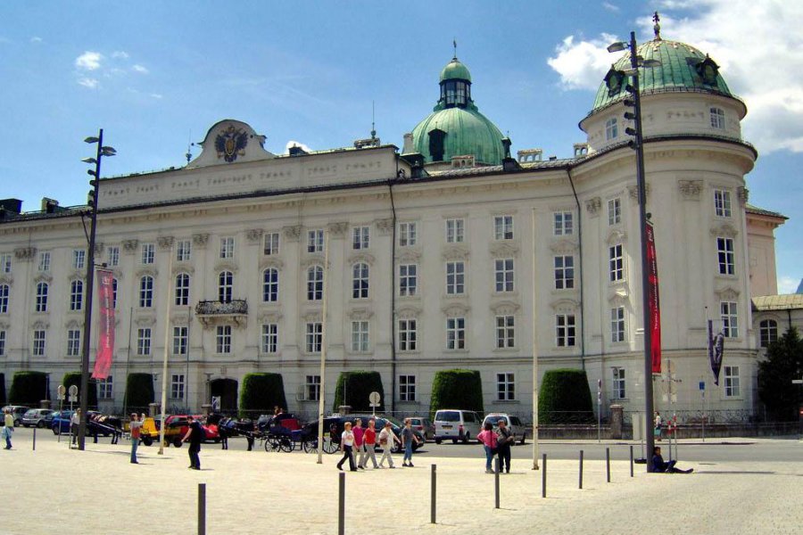 Maria Theresa Strasse, Innsbruck, Austria бесплатно